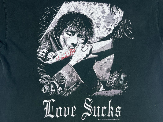 Vampire Love Sucks Fashion Victim T-Shirt