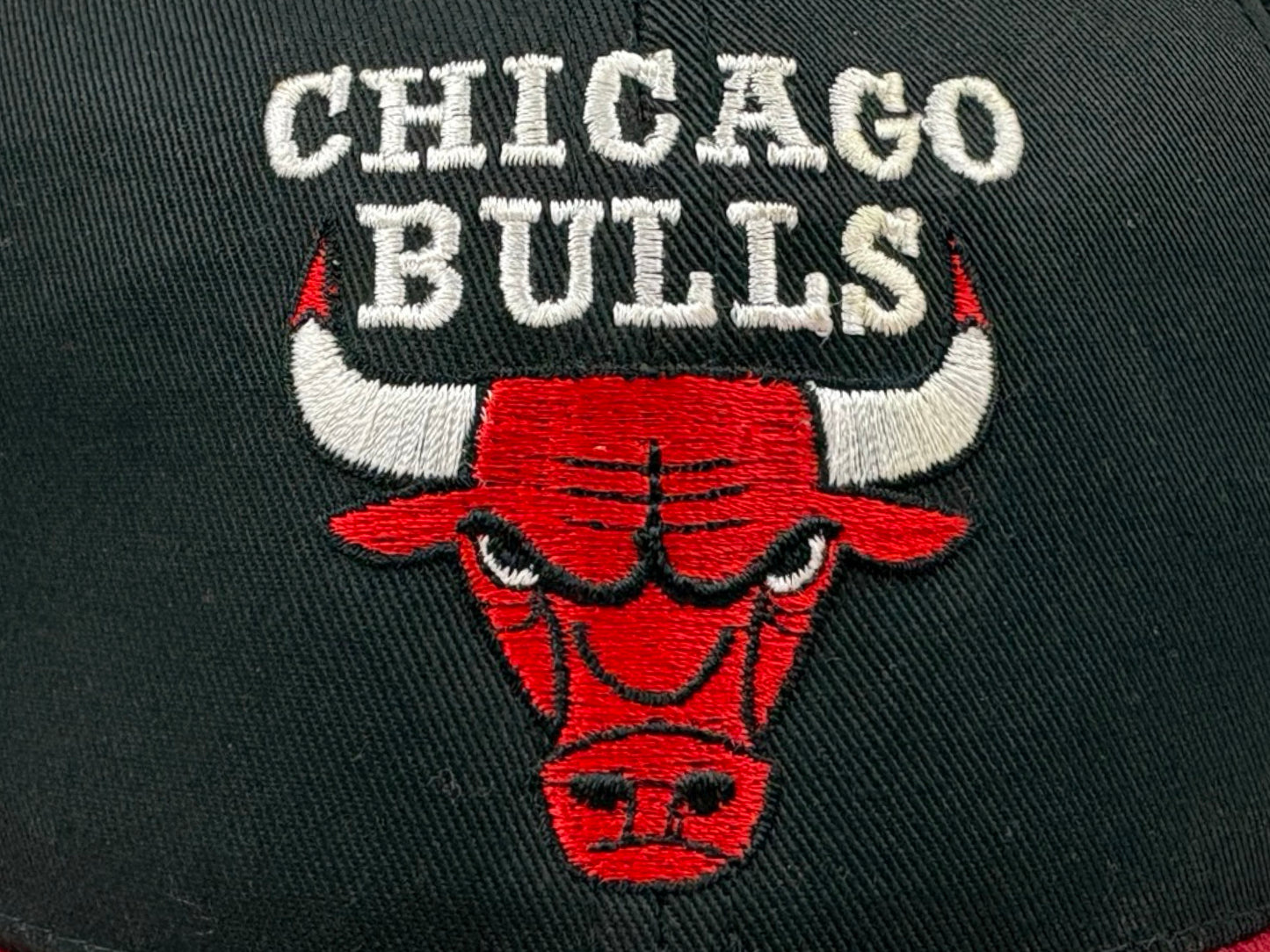 Chicago Bulls Embroidered Snapback Hat