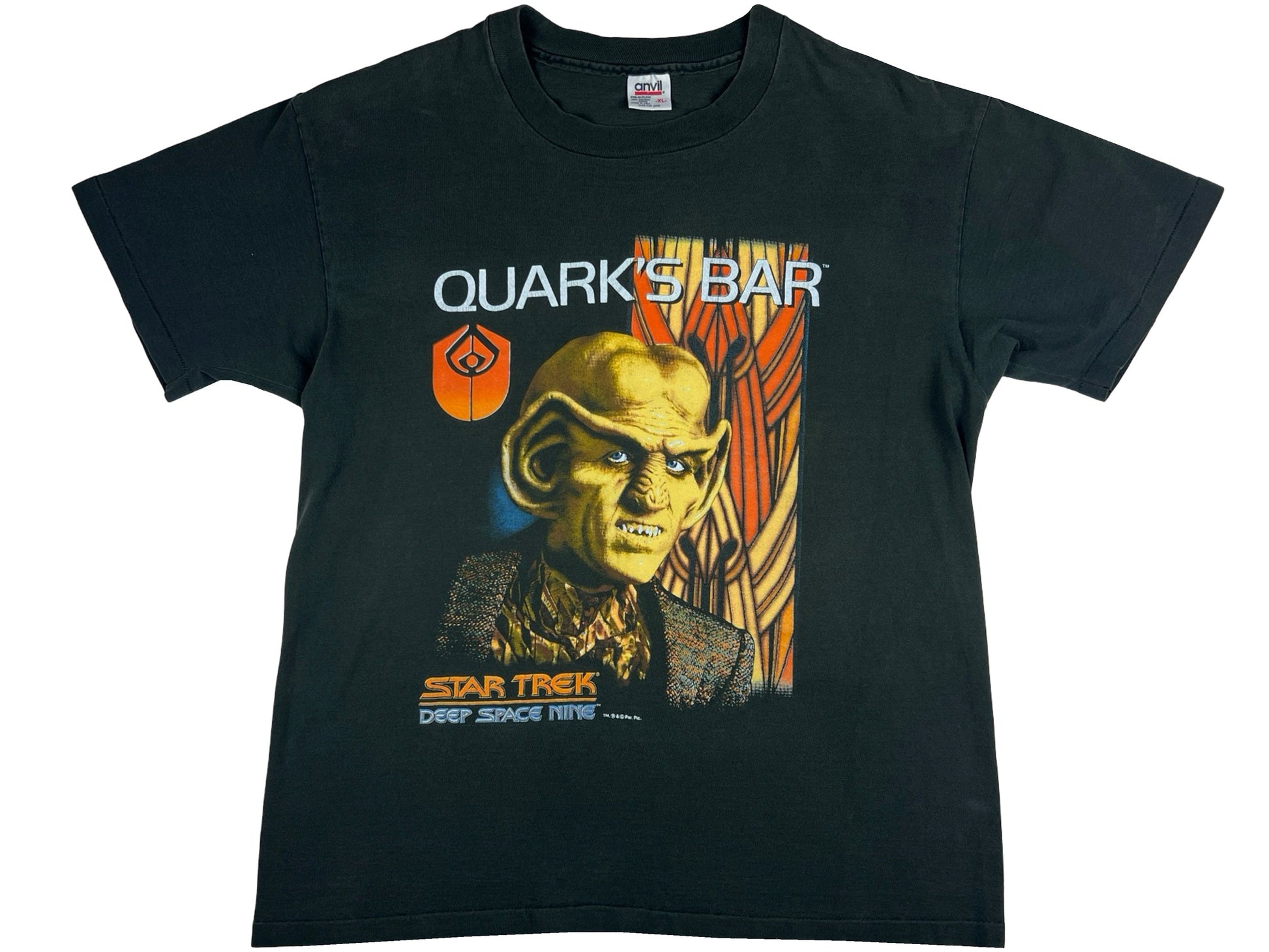 Vintage Star Trek 'Deep Space Nine' Quarks Bar Black T-Shirt