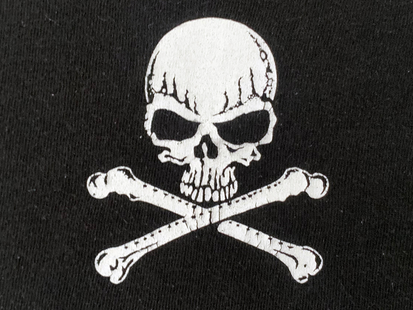 Fashion Victim Skull & Crossbones L/S Shirt